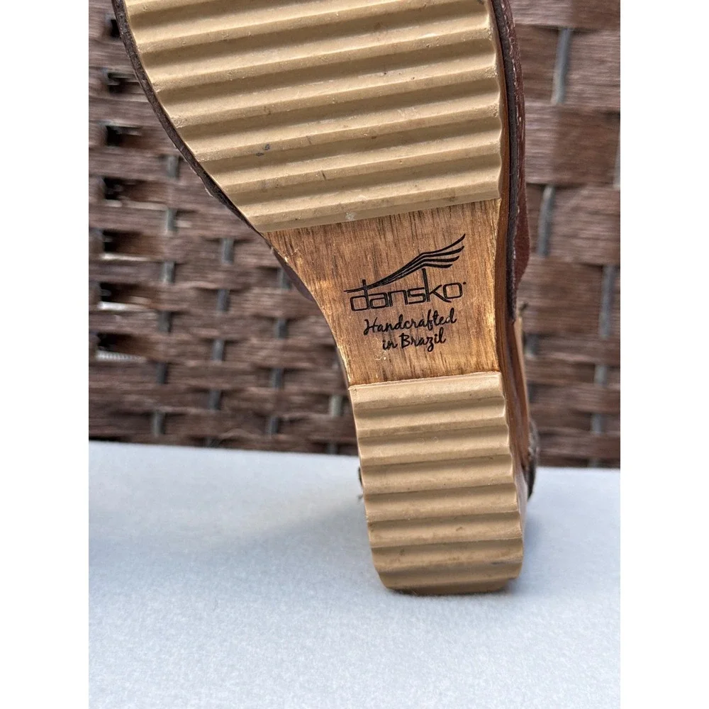 Dansko Limited Edition Sable Leather Wedge Peep-toe Sandal Brown Size 40/9 Chic